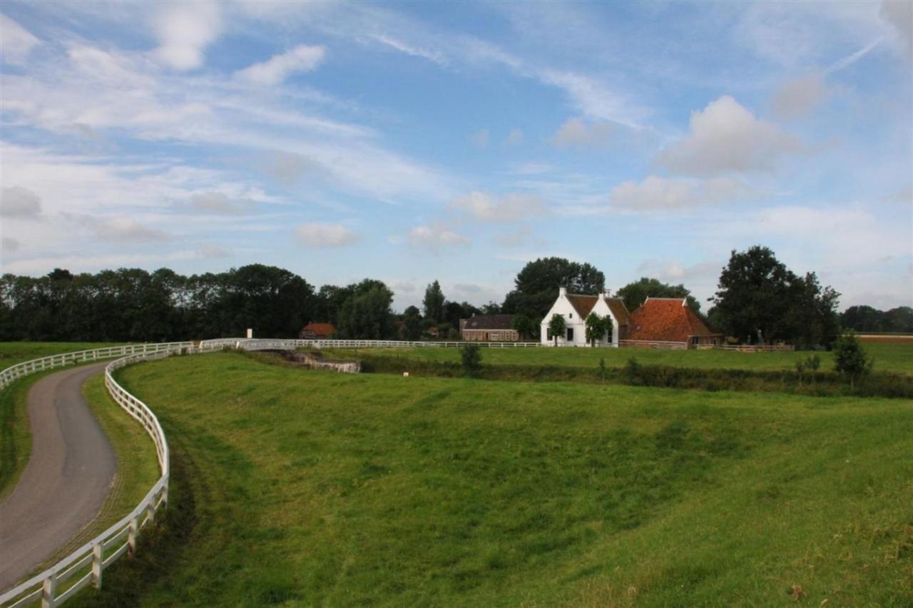 Bed & Breakfast Appartement 'T Haventje Ezinge Esterno foto