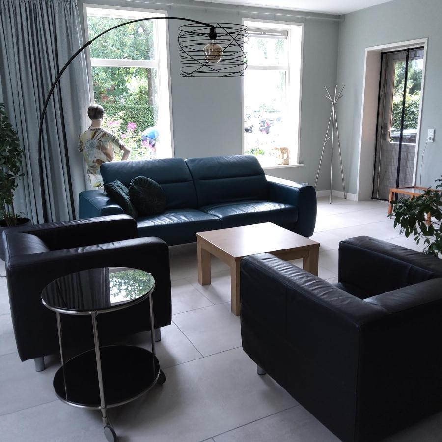 Bed & Breakfast Appartement 'T Haventje Ezinge Esterno foto
