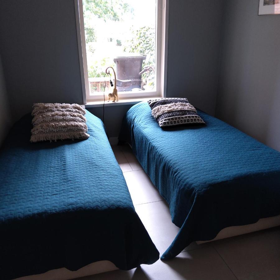 Bed & Breakfast Appartement 'T Haventje Ezinge Esterno foto