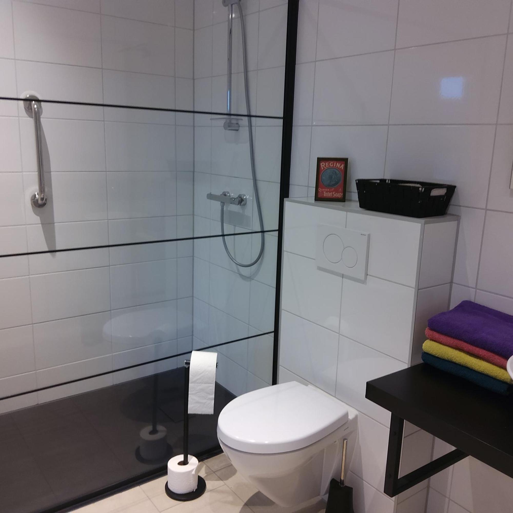 Bed & Breakfast Appartement 'T Haventje Ezinge Esterno foto
